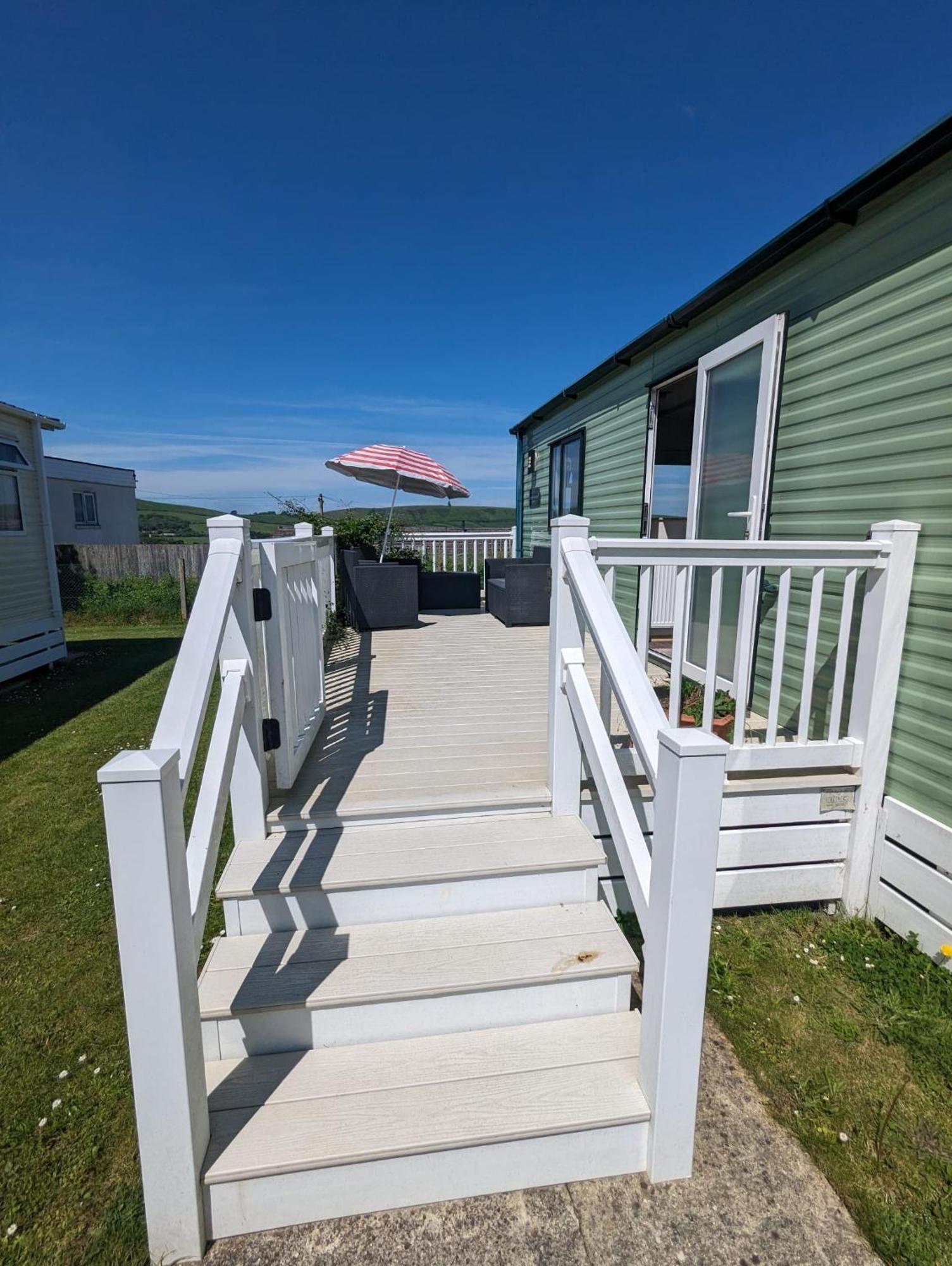 Lovely Bright Modern Caravan Swanage On Peaceful And Tranquil Holiday Park Luaran gambar