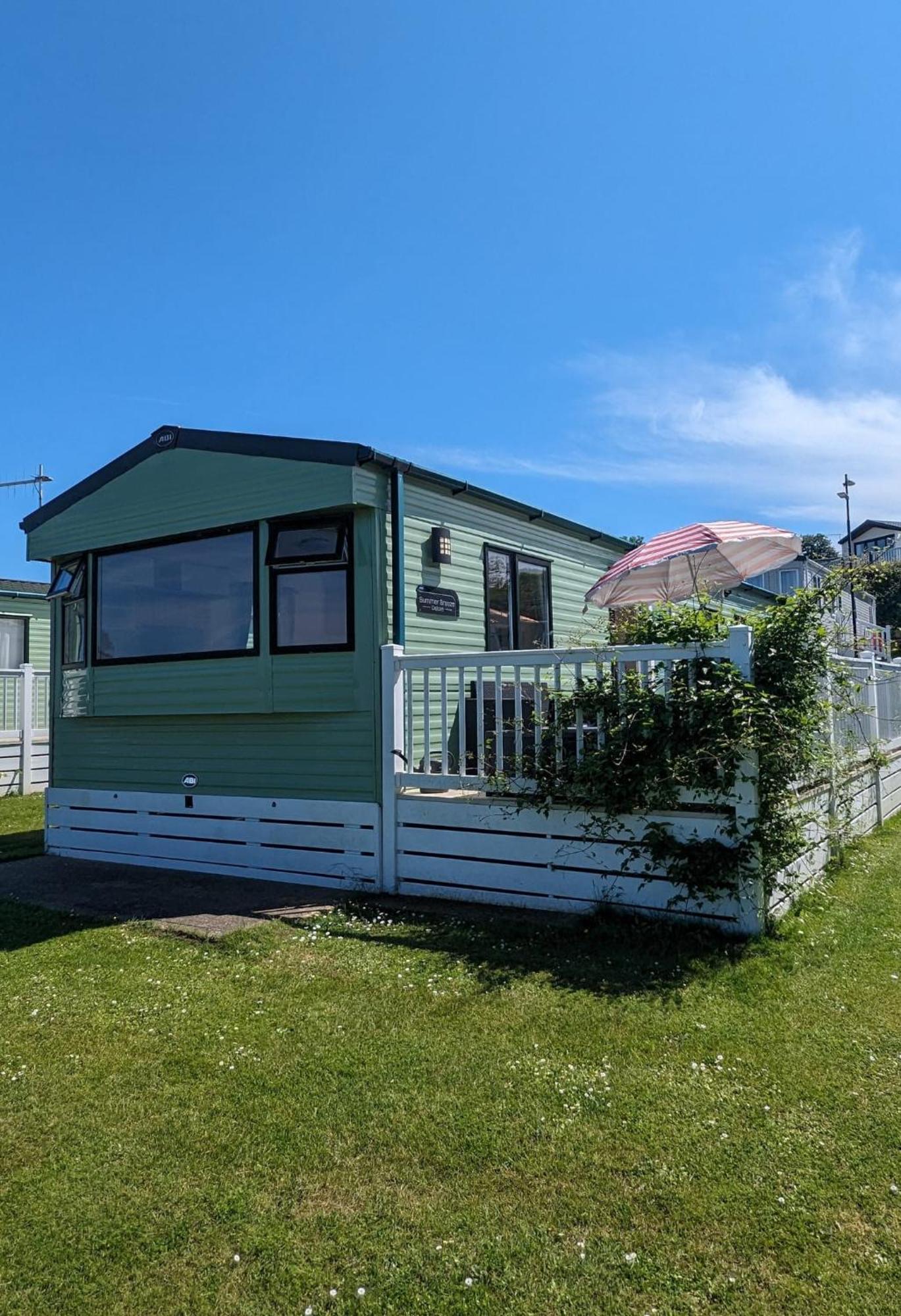 Lovely Bright Modern Caravan Swanage On Peaceful And Tranquil Holiday Park Luaran gambar